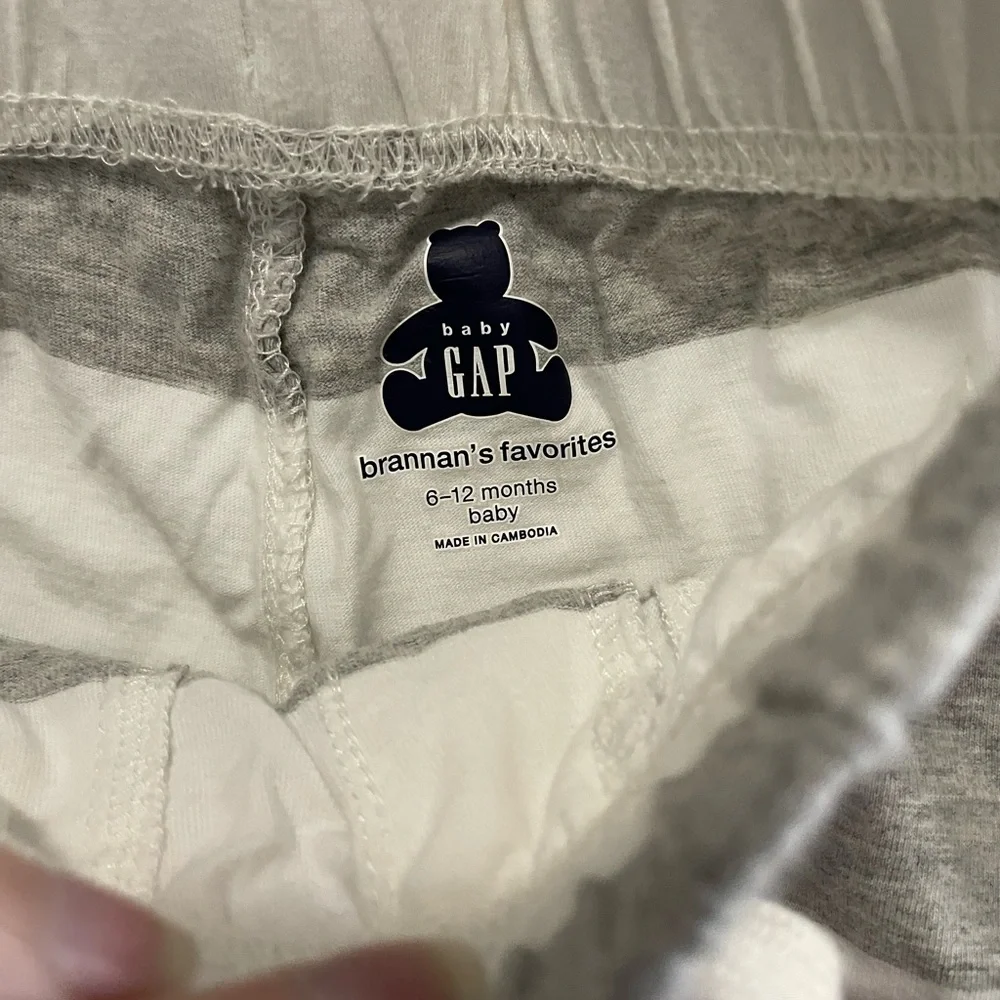 GAP Kids Striped Gray and White striped Shorts 2 pairs bear shorts 6-12m cotton